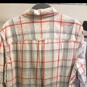 Banana Republic Women’s Large Shirt w/buttons.